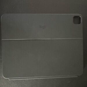 Logitech Combo Touch Keyboard Case with Trackpad for iPad Pro 13"
